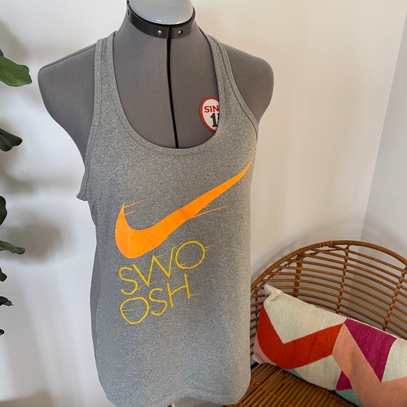 Nike Large Swoosh Dri-Fit tank top - Picture 2 of 8